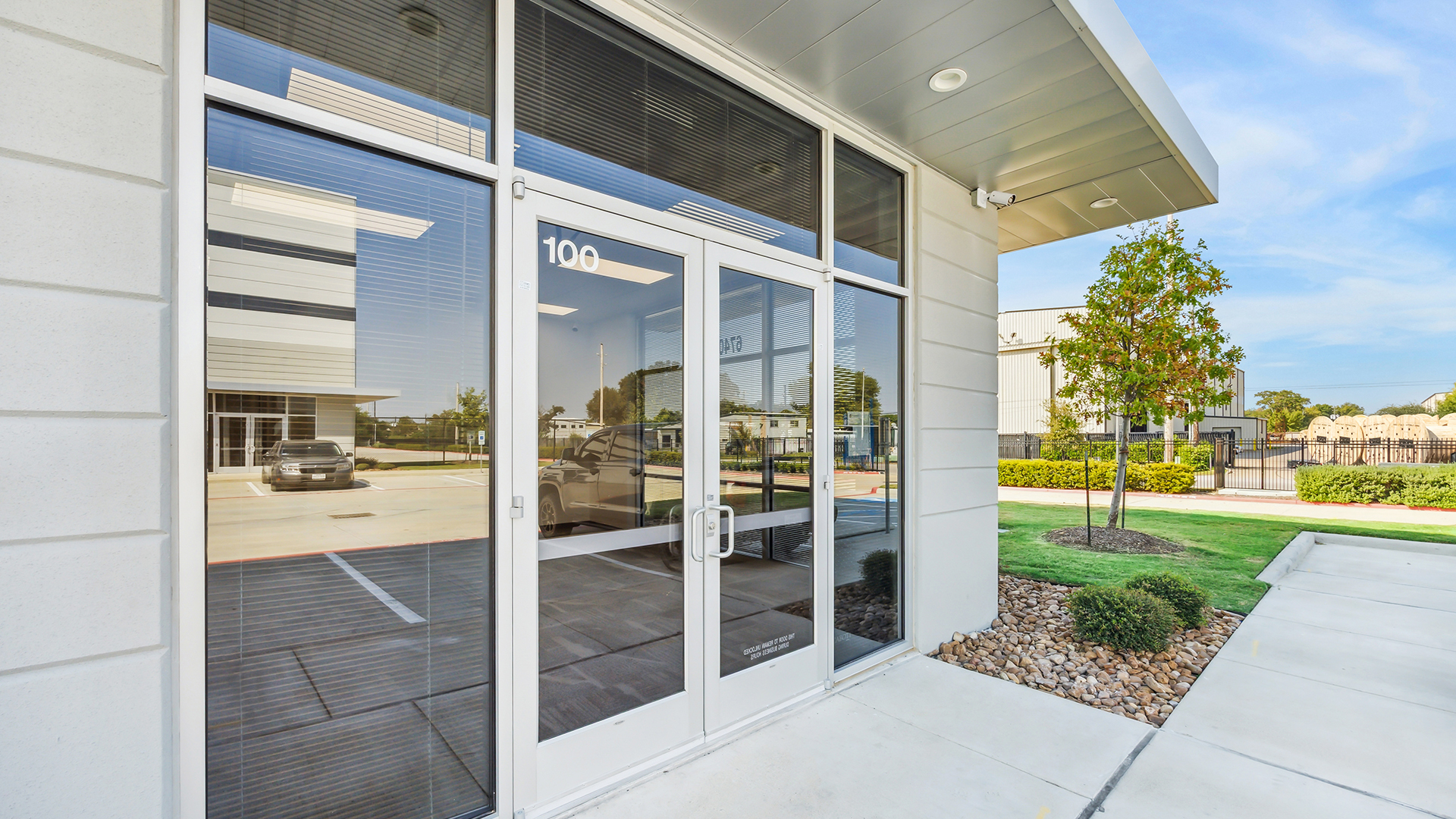 Corvus-Website-Projects-WorldEmblem-02